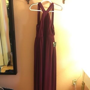 Lulu's Dresses - NWT Lulu’s Burgundy / Maroon Formal Dress Lulu's Dresses - NWT Lulu’s Burgundy / Maroon Formal Dress